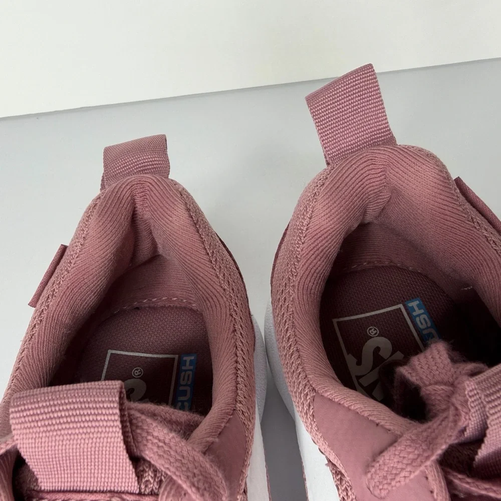Vans Womens Size US 5.5 Ultrarange Pink Lace Up Comfort Athletic Shoes